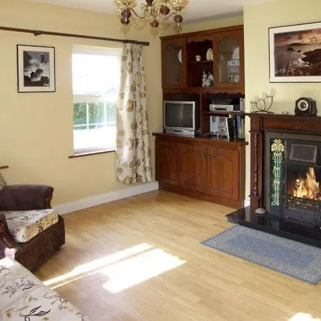 Fuchsia Holiday home Ballyferriter